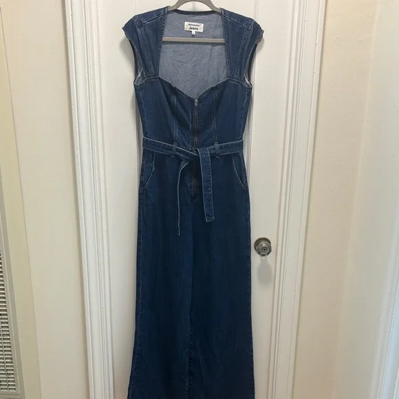 Excellent condition Reformation Denim Zip-Front Jumpsuit with Belt - Picture 1 of 6